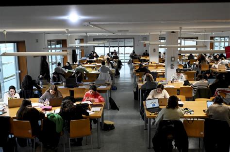 horario aulario ferrol|Aulas de estudio a pleno rendimiento en el Campus。